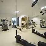 מלון Wyndham Old Town 4*