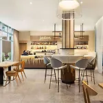Wyndham Old Town מלון 4*