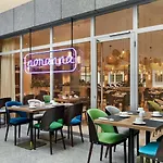 מלון Wyndham Old Town 4*