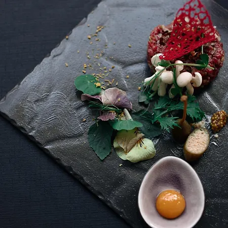 Wyndham Old Town Hotel