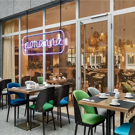 Wyndham Old Town Hotel 4*