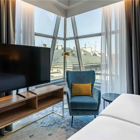 Wyndham Old Town 4*