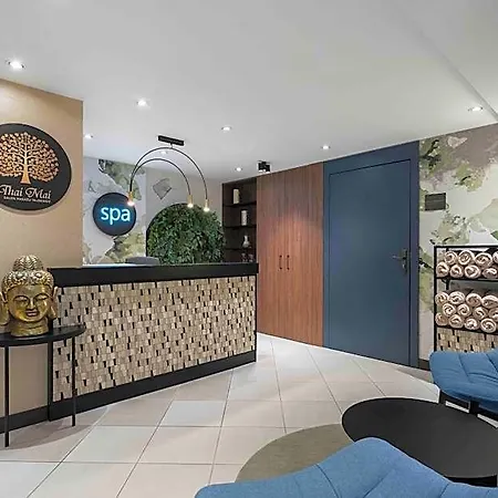 Wyndham Old Town 4* فروتسواف