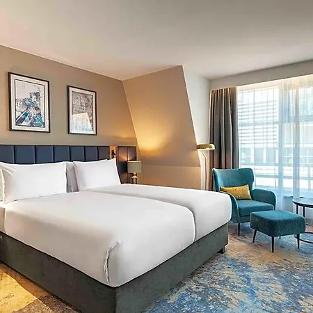 Wyndham Old Town 4*