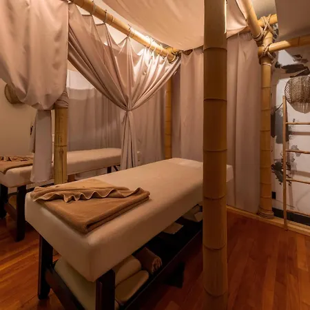 Hotel Wyndham Old Town 4*