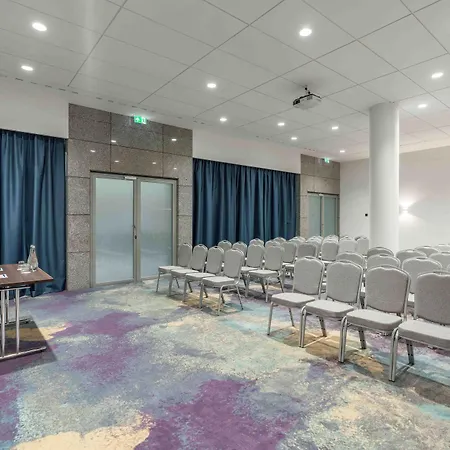 Wyndham Old Town 4*