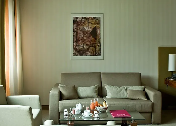 Wyndham Old Town 酒店