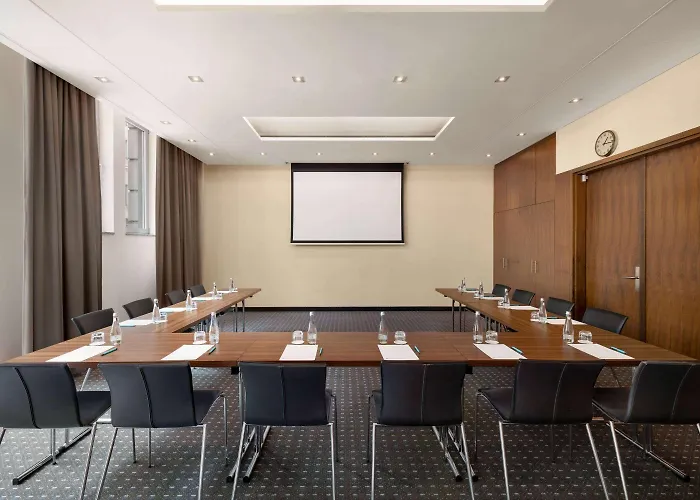 Ξενοδοχείο Wyndham Old Town 4*